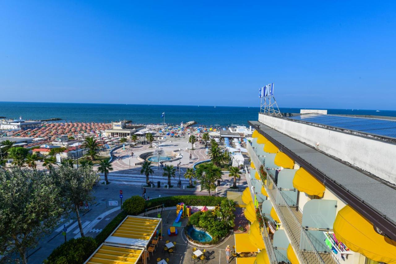 Savoia Hotel Misano Adriatico Esterno foto
